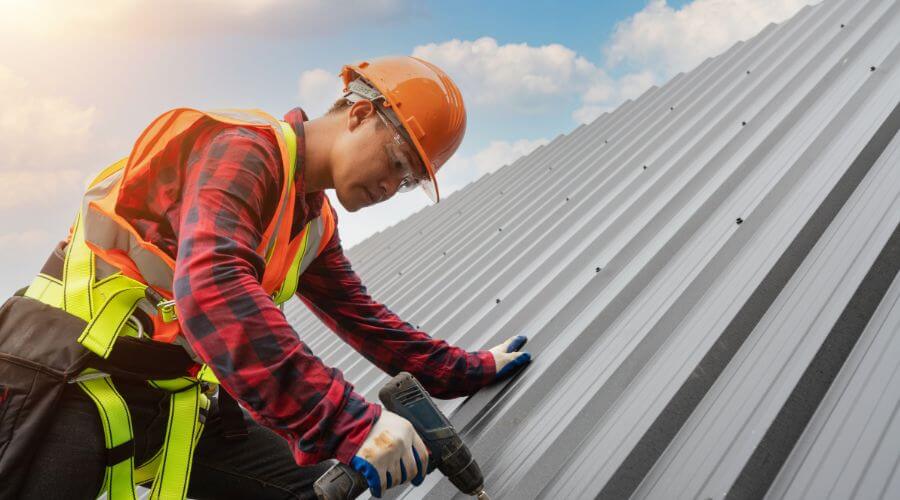 Professional Emergency Roof Repairs services in Calvin, OK